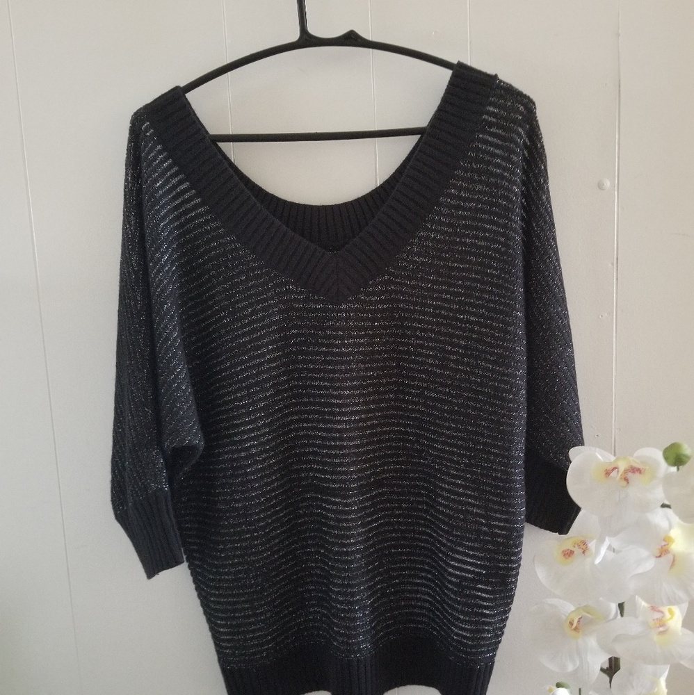 EXPRESS WOMEN'S TOP LIGHT SWEATER SZ M 🌸